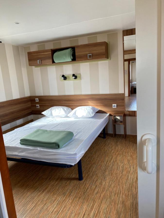 Camping De Contrexeville Bagian luar foto