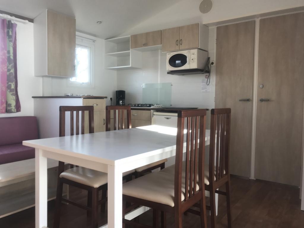 Camping De Contrexeville Bagian luar foto