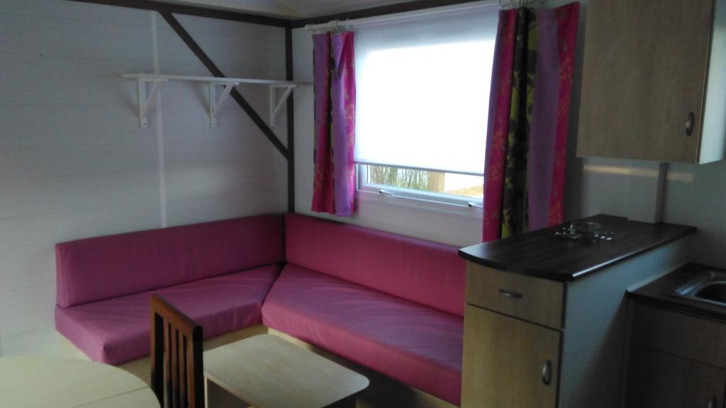 Camping De Contrexeville Bagian luar foto