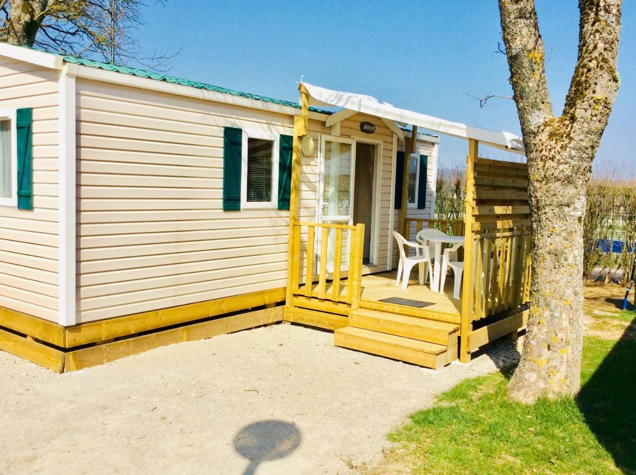 Camping De Contrexeville Bagian luar foto